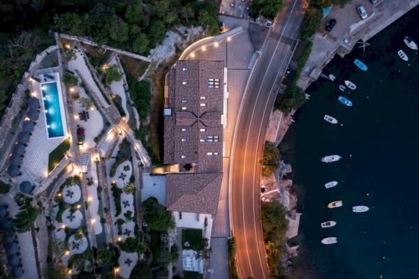 Apartamenty na nabrzeżu w zabytkowym budynku - Riwiera Opatija