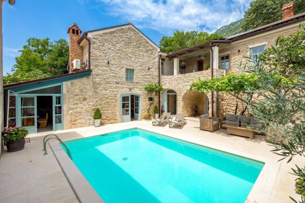 Steinhaus mit Pool - Riviera von Crikvenica