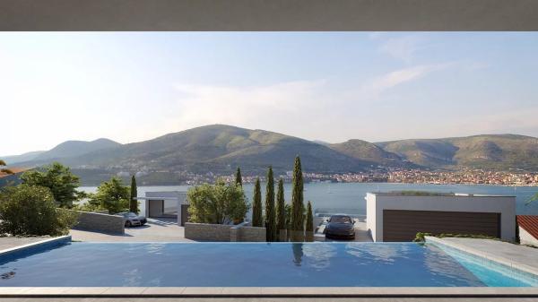 Luxusvilla mit atemberaubendem Meerblick in unmittelbarer Nähe zum Meer – Dalmatien