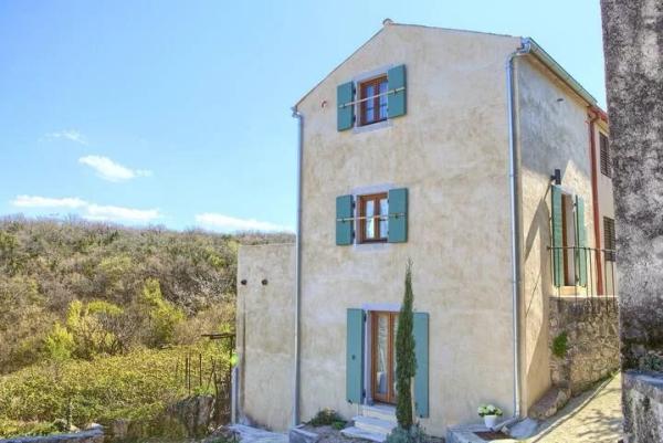 Charmantes mediterranes Haus mit 3 Schlafzimmern – Krk