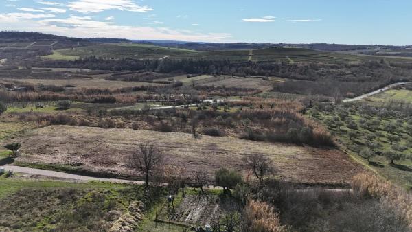 Građevinsko zemljište u mirnom području s pogledom na more – Istra