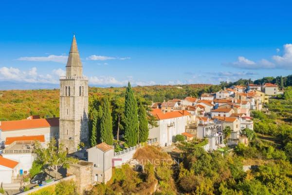 Građevinsko zemljište u mirnom dijelu otoka Krka