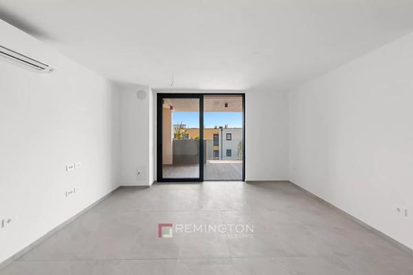 Apartament dwupokojowy z loggią i widokiem na morze - Novigrad